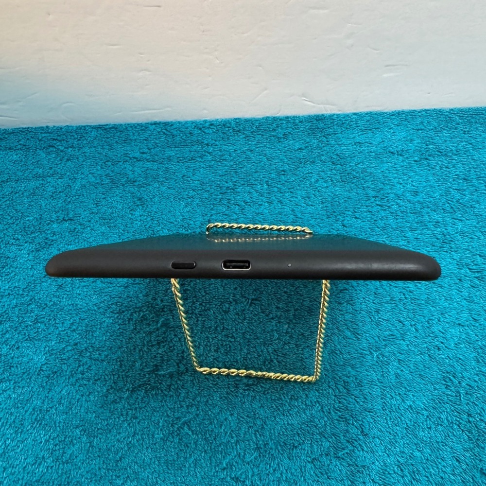 Amazon Kindle Paperwhite 11th Generation 16GB Black Wi-Fi E-Reader M2L3EK - Picture 6 of 13